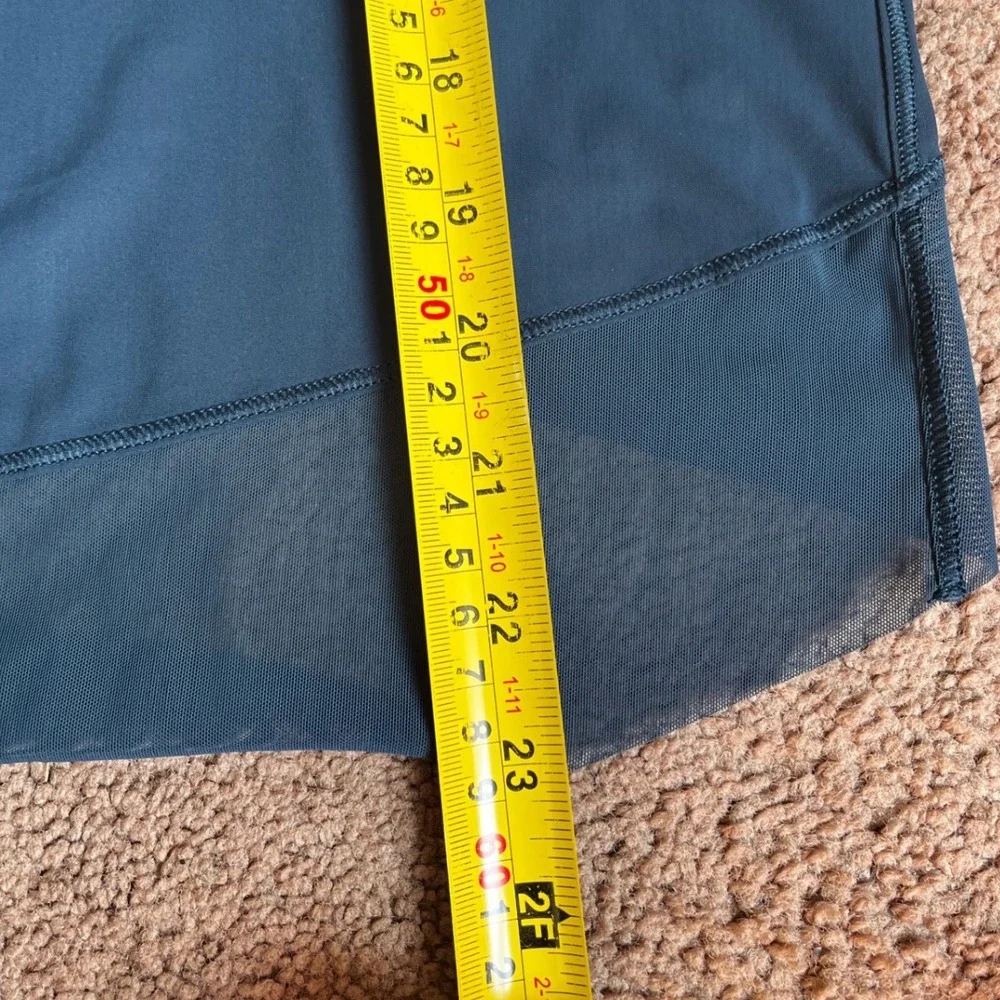 Lululemon Teal Short Sleeve Mesh Hem Crossover Tulip Back Activewear Top Womens